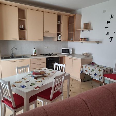 Ferienwohnung Casa Angela Colà Exterior foto